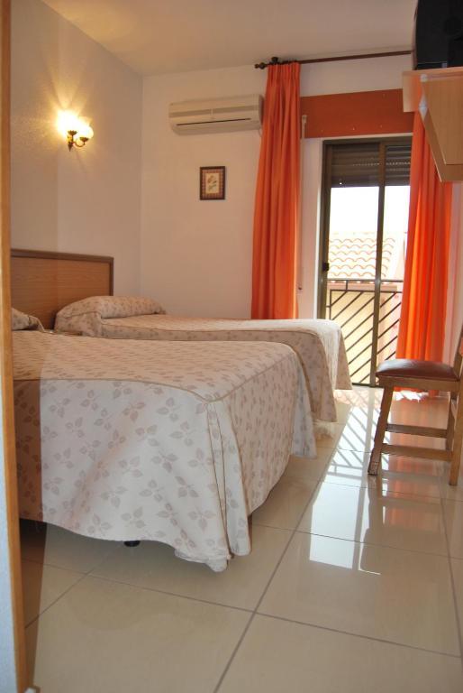 Hostal Cazalegas Rum bild