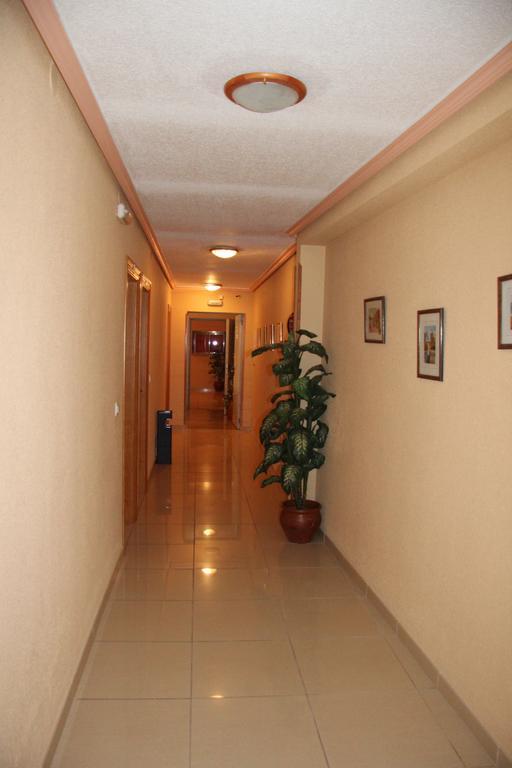 Hostal Cazalegas Exteriör bild